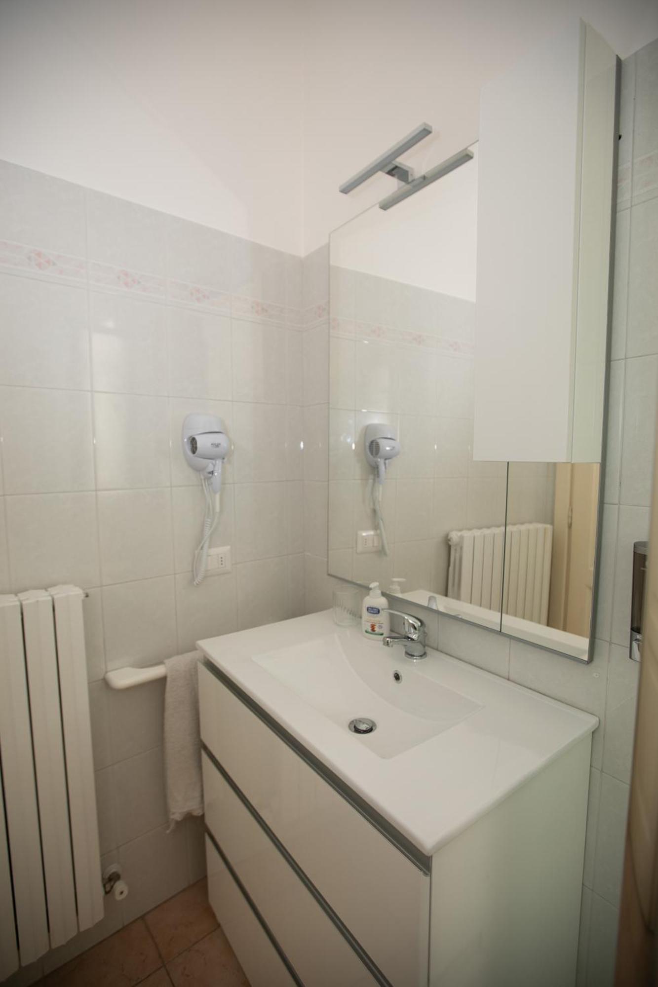 Casa In Centro Apartment อัสโกลีปิเชโน ภายนอก รูปภาพ